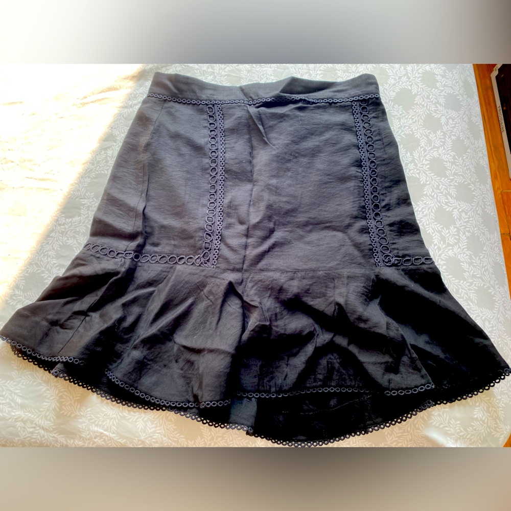 NWOT True Black Ann Taylor Ruffle Hem Skirt